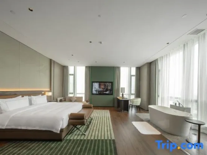 Deluxe Double Suite