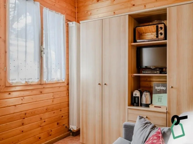 2 Bedrooms Chalet