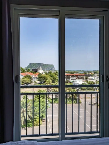 Deluxe Quadruple room with view