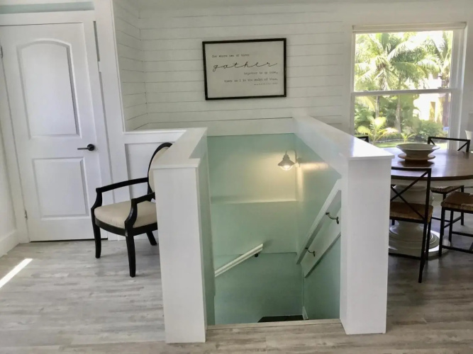 AMI Sand Dollar - 6403 B Holmes