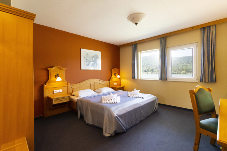 Aquamarina Hotel