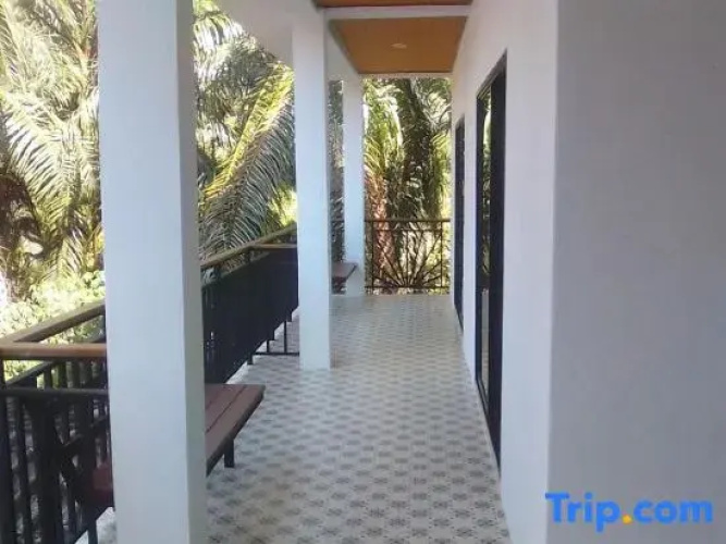 Lanta Daisy Residence