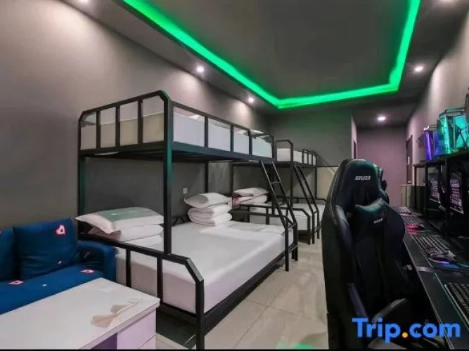 Standard Quintuple room