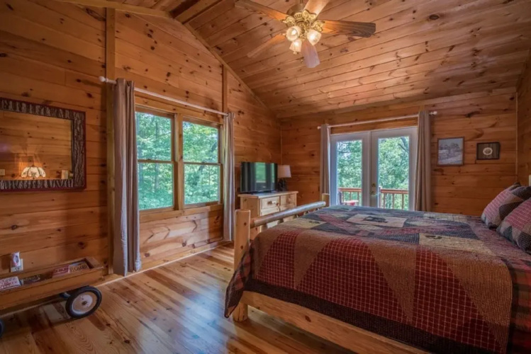 Hooker`S Hideaway-Blue Ridge