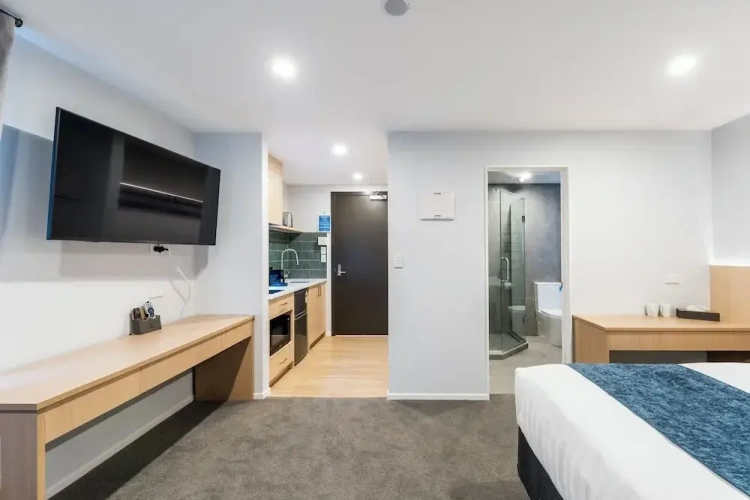 Premium Double Studio