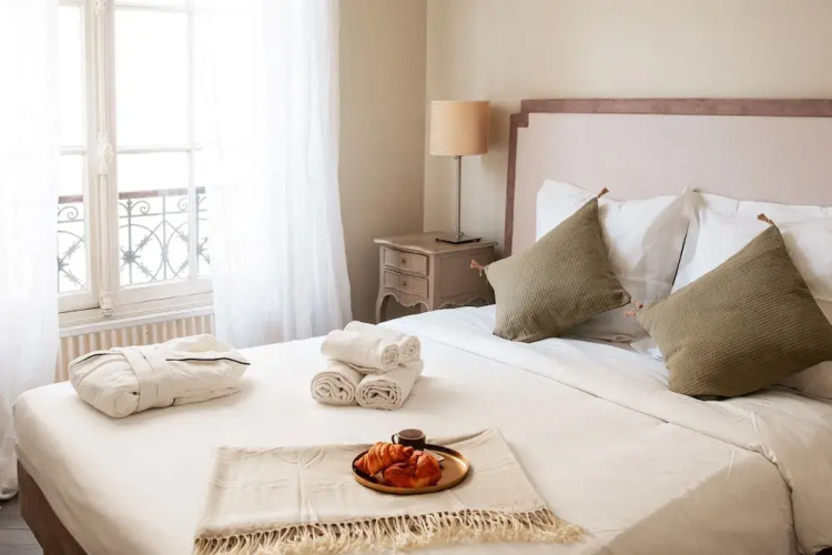 1BR Near Eiffel & Les Invalides