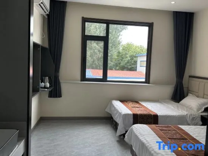 Xiongxian Lianchi Hotel