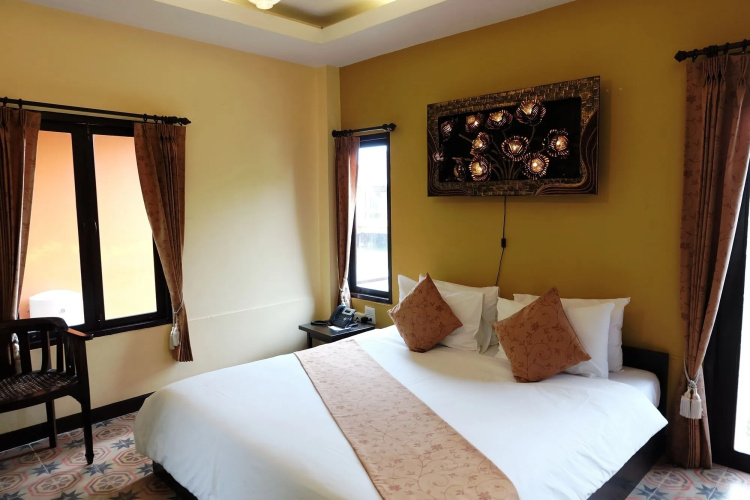 Pludhaya Resort & Spa