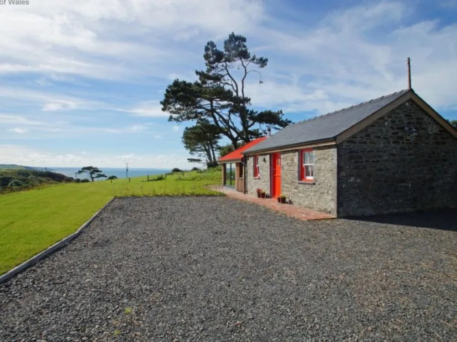 Holiday Home Cae Cwpwl