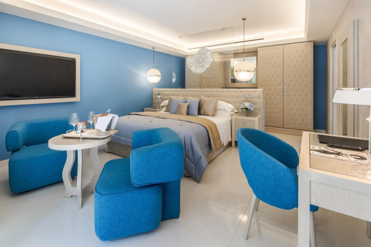 Cala Beach Resort