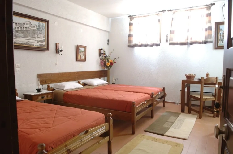 Classic Triple room