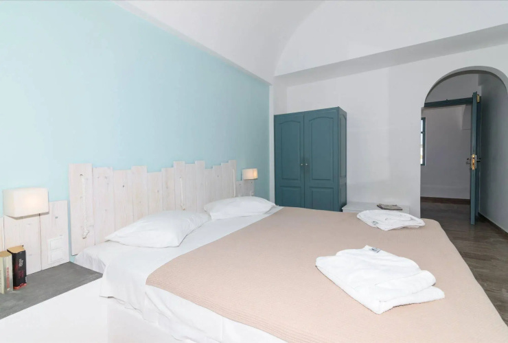 Iris Boutique Hotel