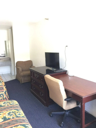Budget Inn