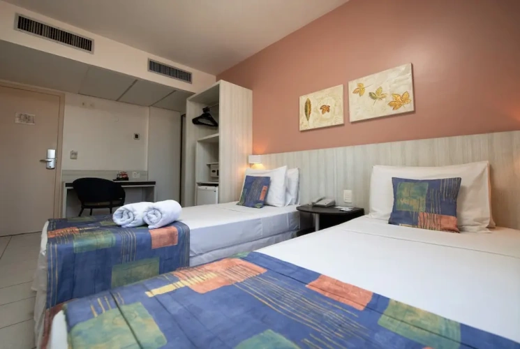 Standard Twin room with sea view
