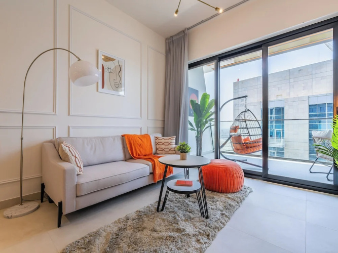 Jaw-Dropping Canal Views From This Stylish Condo