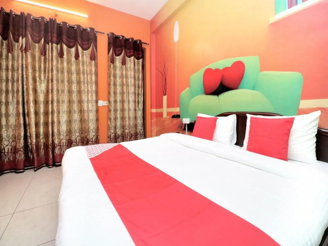 OYO 14876 Hotel Samrat