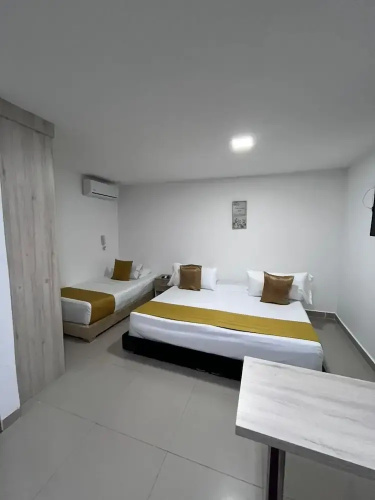 Hotel Granada Suites Deluxe
