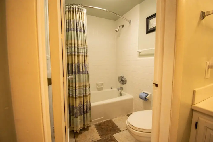 504 Sunsuite