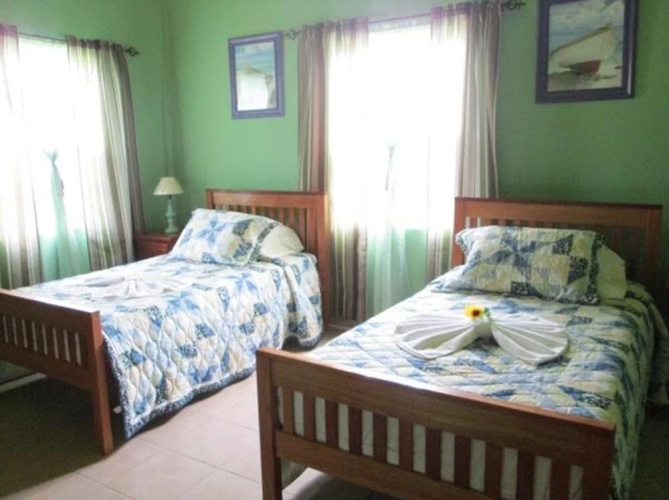 Slo-n-Ez Villa