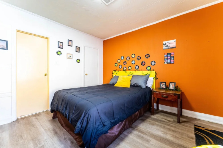 Yellow Pillow inn