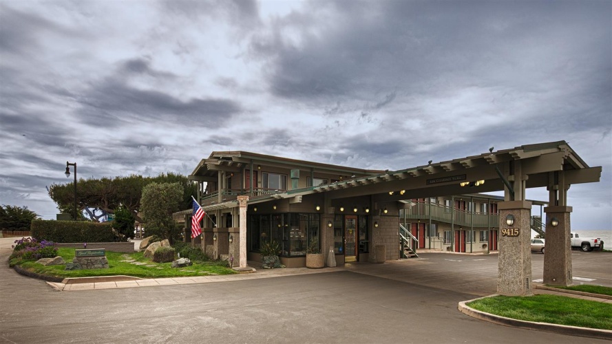 Cavalier Oceanfront Resort