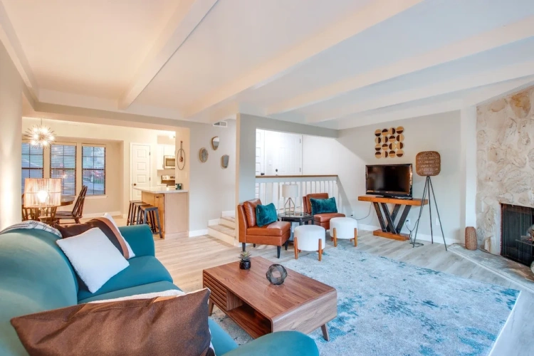 3 Bedrooms Apartment with balcony