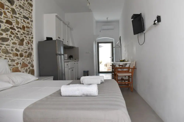Chora Cozy Studios - Kythnos