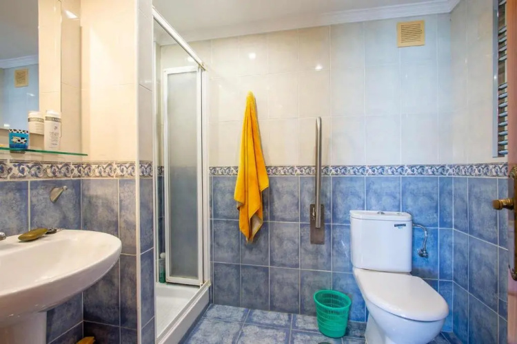 Apartamento en Edificio Torresol, 1ª linea de playa en Nerja