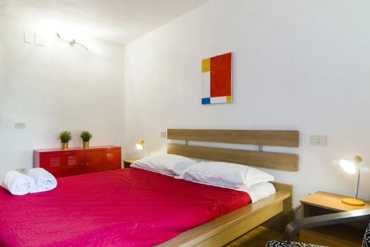 Nelson Mandela Forum Flat