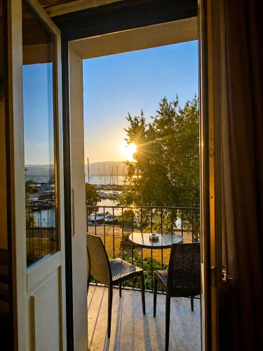 Superior Double room with balcony and with lake view