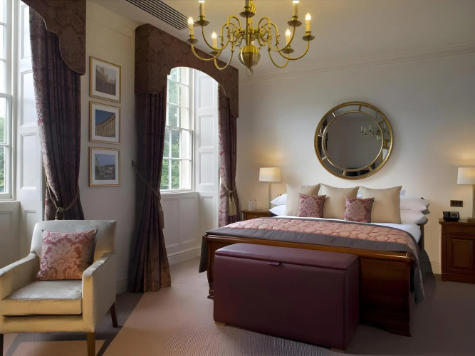 Bailbrook House