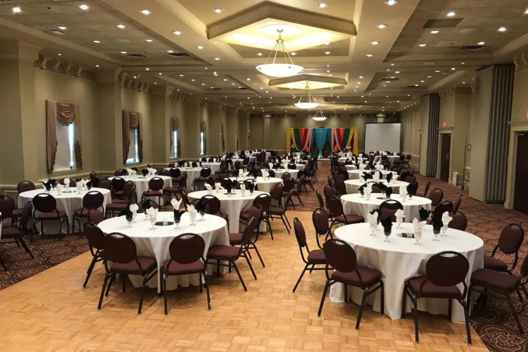 Riviera Plaza and Conference Centre Calgary Airport photo 27