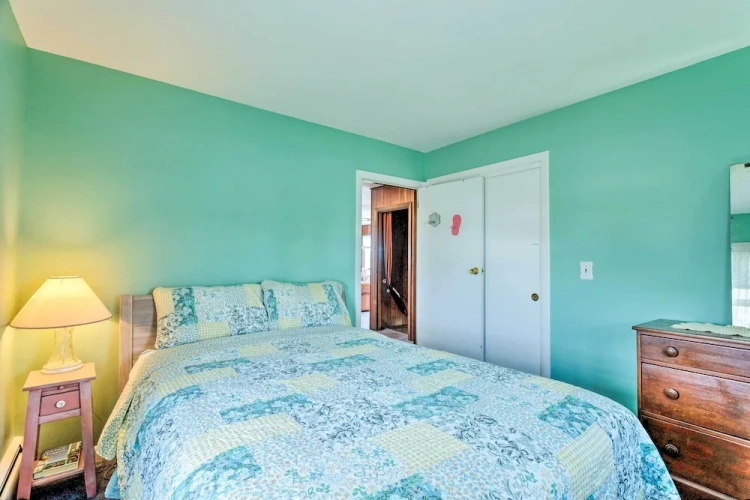 3 Bedrooms Cottage with balcony