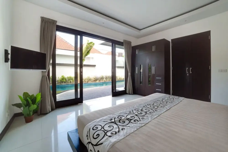 1 Bedroom Luxury Villa with pool view