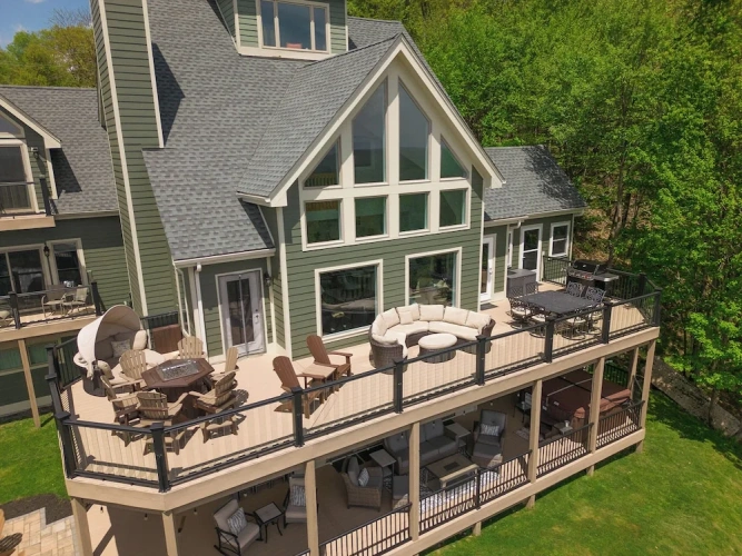 5 Bedrooms Cottage