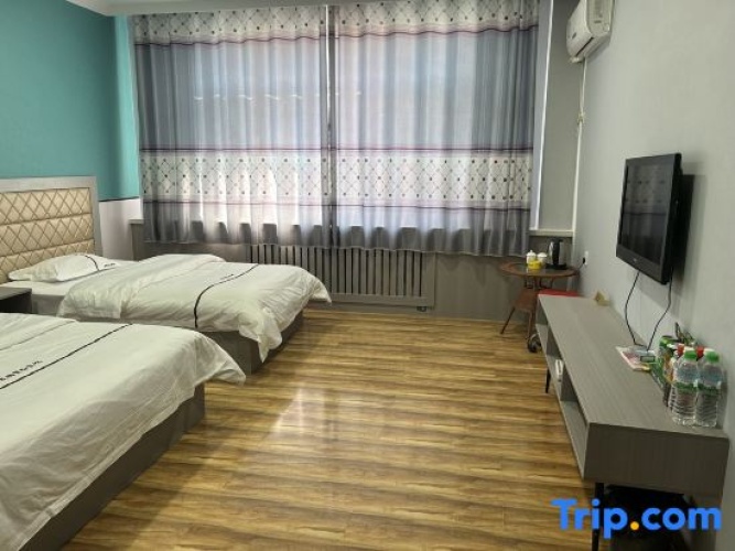 Standard Triple Family room