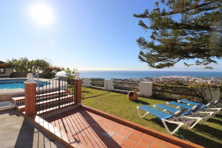 1146 Villa Hermoso