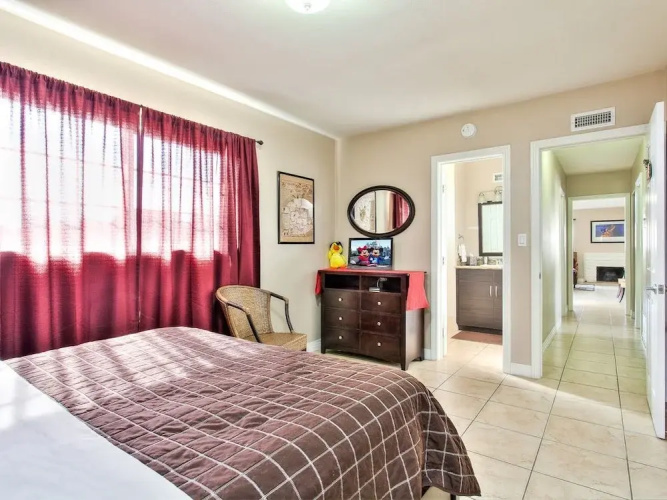 Atlantis - 4 Br Home