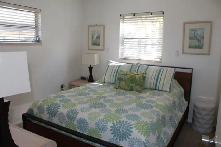 Aloha Kai - Unit 8 2 Bedrooms 1 Bathroom Apts