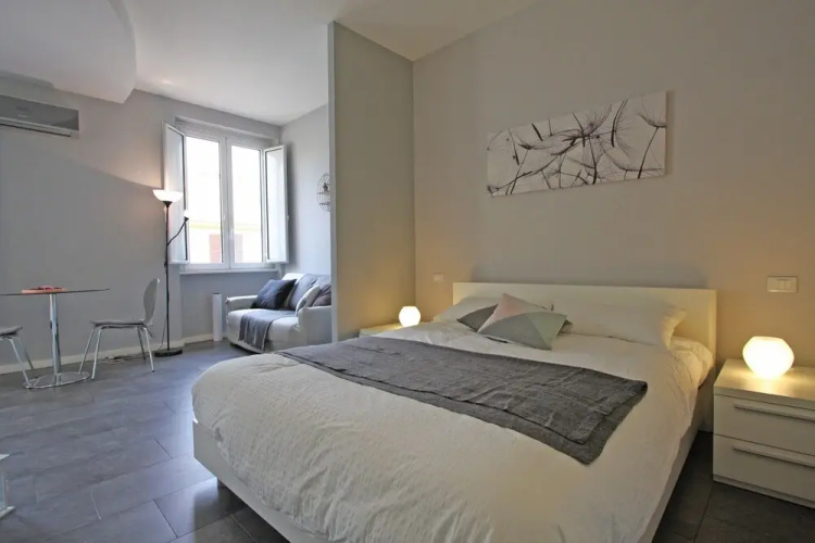 Travel & Stay - Sforza