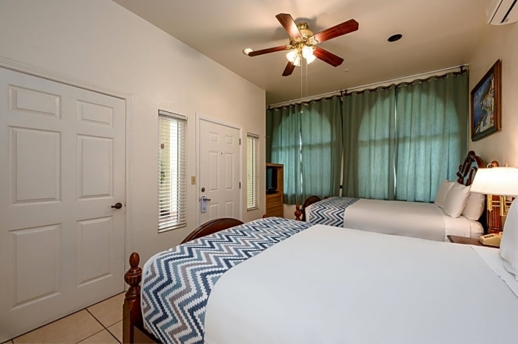 Standard Double room with view