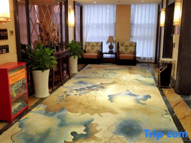 Yi Feng Business Hotel