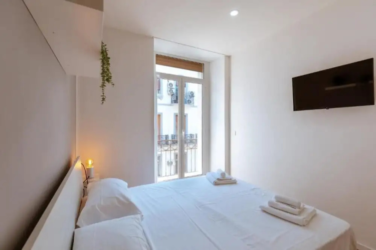 Central House Naples