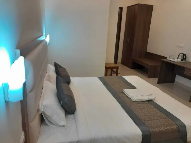 Hotel The Luxem