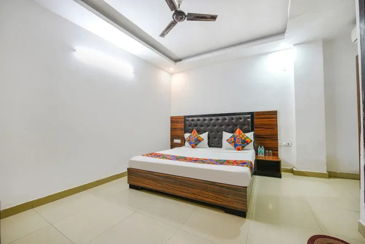 Fabhotel Glorify