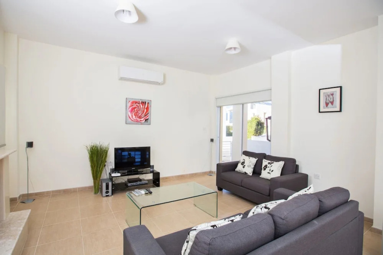 Cyprus Villa Delfini 08 Gold