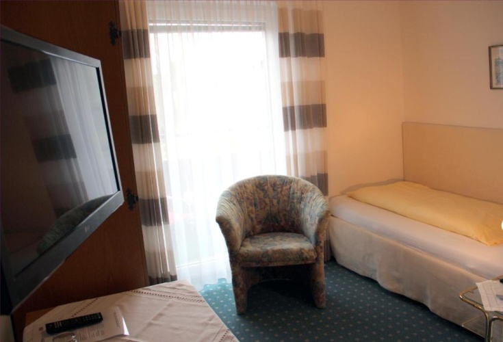 Standard Single room