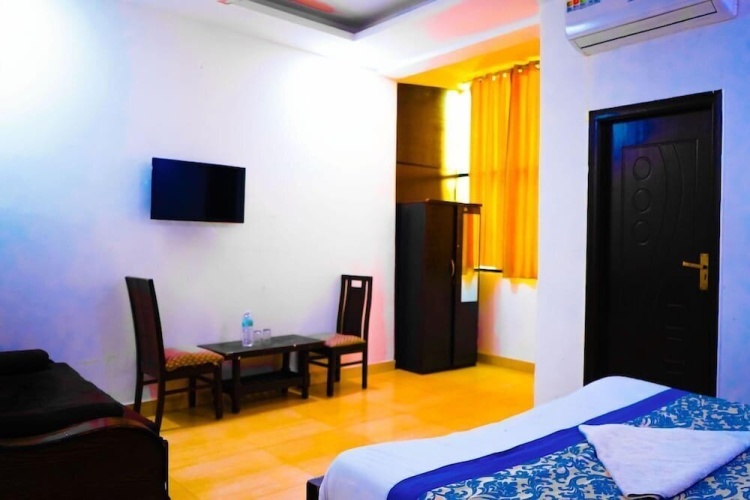 Superior Double room with city view