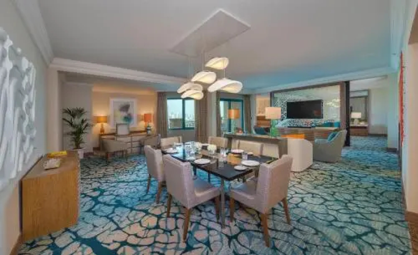Palm Beachfront Estate Sunset Atlantis views - Image 11