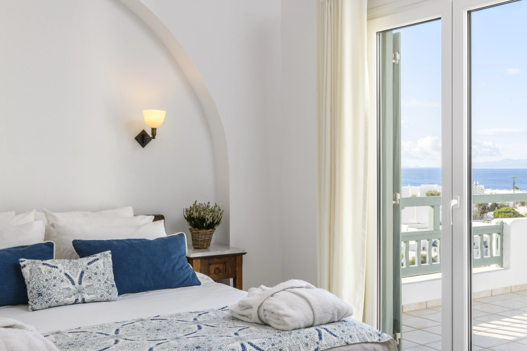 Pelican Bay Hotel